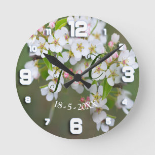 Horloge en fleurs de cerisier