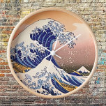 Horloge Eternal Elegance : Japonais Nami Grande Vague<br><div class="desc">Transformez votre espace avec l'horloge ronde Nami Great Wave, inspirée par le légendaire "Great Wave off Kanagawa". Cette horloge saisit l'art emblématique du Japon, alliant de puissantes vagues bleues et une élégance intemporelle. Conçu avec un cadre en bois haut de gamme, c’est plus qu’une simple horloge, c’est un hommage à...</div>