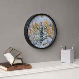 Horloge Fall Colors of Aspens & Snow Keebler Pass