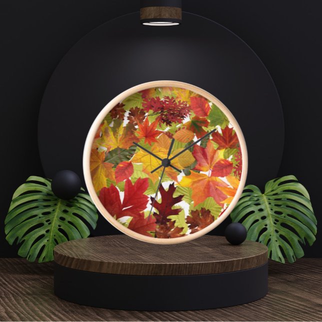 Horloge Feuilles automnales d'automne (Autumn Fall Leaves Clock by Looly Elzayat)