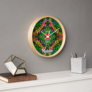 Horloge Fun Boho Green Nom Inspiritisme personnalisé