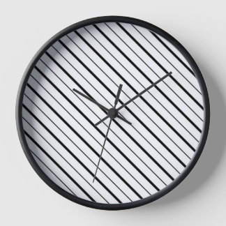 Horloge Géométrie de ligne noire simple