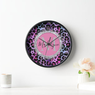 Horloge Glam Leopard rose et violet Monogramme