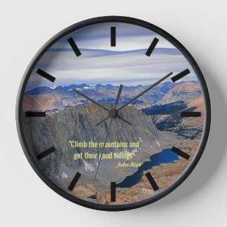 Horloge Grimpez sur les montagnes