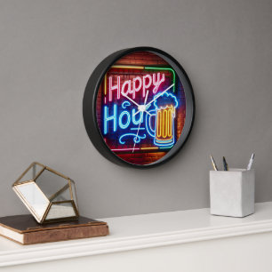 Horloge Happy Hour Sign On Brick