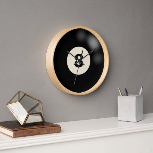Horloge Huit boules de mur