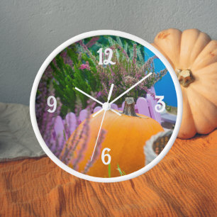 Horloge Jardin encore vie avec citrouille orange