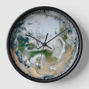 Horloge La Terre Montre L'Arctique, L'Europe Et L'Asie.