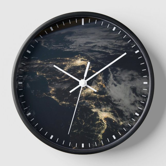 Horloge La Ville Éclairait Le Japon La Nuit. (Recto)