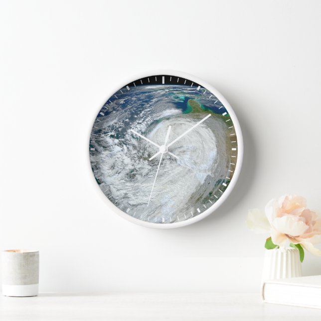 Horloge L'Ouragan Sandy Le Long De La Côte Est Des États-U (Maison)