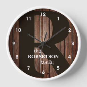 Horloge Monogramme de la famille de bois rustique moderne