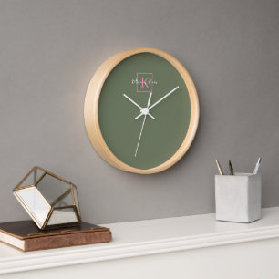 Horloge Monogramme rose vert minimaliste du logo de marque