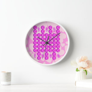 Horloge Motif rétro rose dans le style tendance avec monog