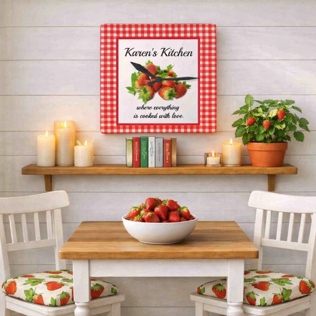 Horloge murale à carreaux rouges et fraises (Créateur téléchargé)