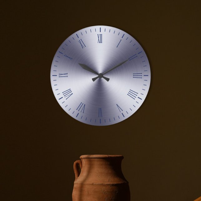 Horloge murale à chiffres romains en métal brossé (Créateur téléchargé)