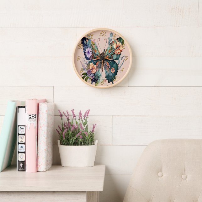 Horloge murale avec papillon floral (Salle de lecture)