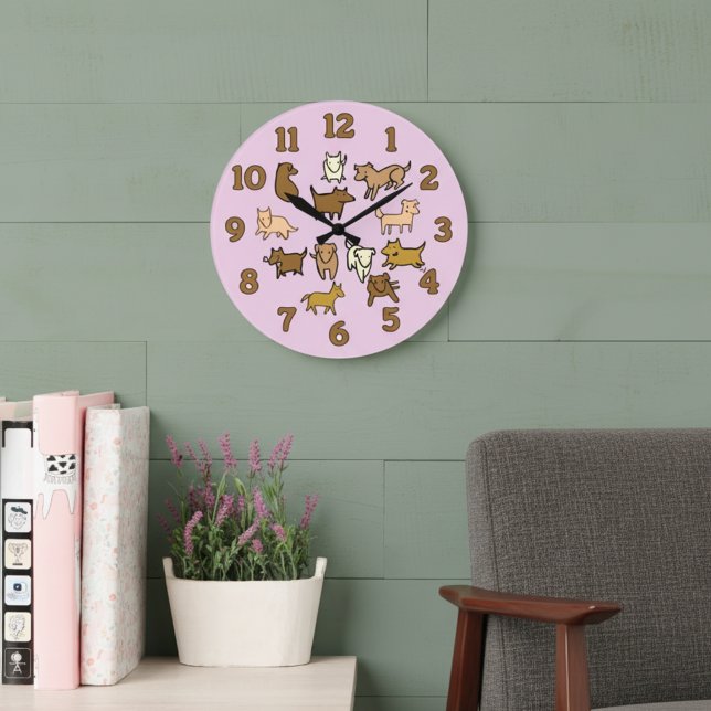 Horloge murale chiens dessin animé joyeux (Cute lavender wall clock for dog lovers. Decorated with whimsical cartoon dog illustrations.)