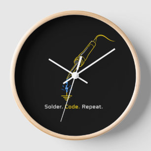 Horloge murale de génie logiciel à code de soudure