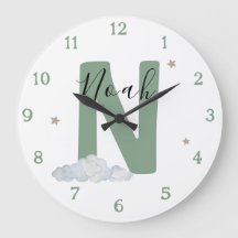 Horloge murale de pépinière avec initiale de monog