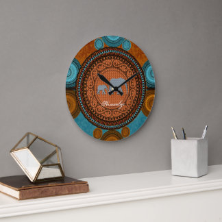 Horloge murale des éléphants décorés