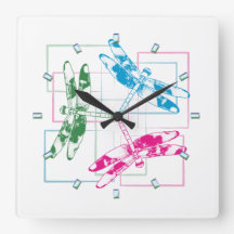 Horloge murale des libellules à trois couleurs