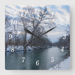 Horloge murale d'hiver de la rivière James