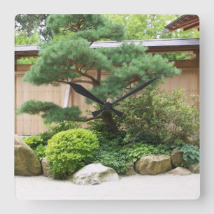 Horloge murale du jardin asiatique