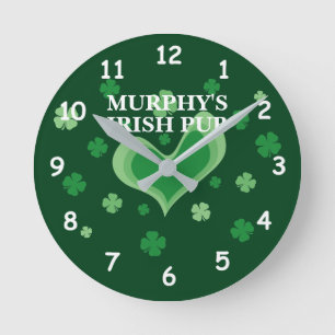 Horloge murale du pub irlandais avec nom personnal