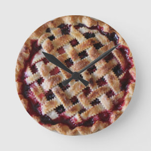 Horloge murale en acrylique Berry Pie