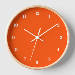 Horloge murale orange Couleurs et numéros personna