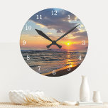 Horloge murale personnalisée<br><div class="desc">Téléchargez une photo, ajoutez du texte et créez facilement votre horloge murale photo personnalisée. Cliquez sur CUSTOMISER PLUS LOIN pour modifier la couleur du texte. Vous pouvez TRANSFÉRER ce DESIGN sur d'autres produits Zazzle et l'ajuster à la plupart des articles Zazzle. Les conceptions Studio standard sont faites dans des graphiques...</div>