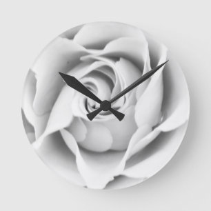 Horloge murale rose d'argent