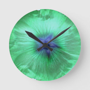 Horloge murale verte de Hollyhock