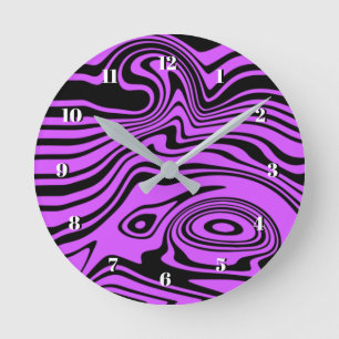 Horloge murale violette et noire