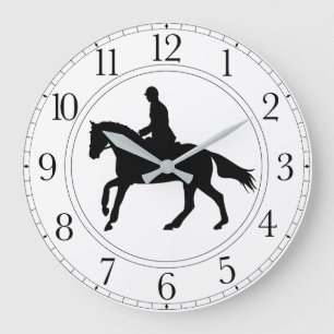 Horloge noire et blanche