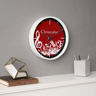Horloge Notes musicales brouillées en blanc sur rouge