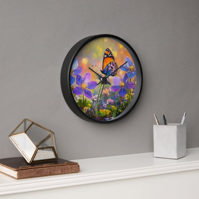 Horloge Papillon minuscule sur les Fleurs sauvages au leve (Bureau)