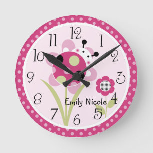 Horloge personnalisée de la crèche Lil Little Lady