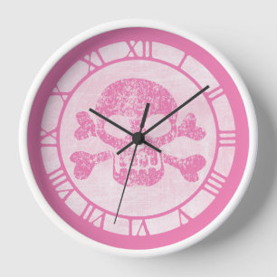 Horloge Pink Worn Skull et Crossbones Round Clock