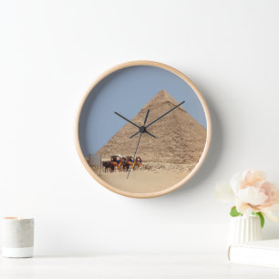 Horloge Pyramide de Khafre et une chaîne de chars