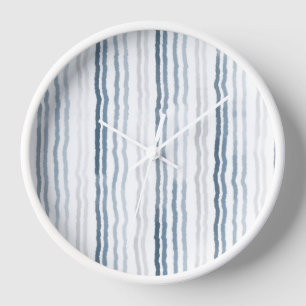 Horloge Rayures fines aquarelles, bleu ardoise, gris, blan