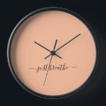 Horloge Respire juste le yoga noir orange<br><div class="desc">Élégant juste respirer la pêche fuzz noir horloge yoga.</div>