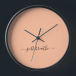 Horloge Respire juste le yoga noir orange<br><div class="desc">Élégant juste respirer la pêche fuzz noir horloge yoga.</div>