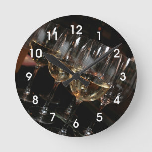 Horloge Ronde À mon âge j'ai besoin des verres de vin