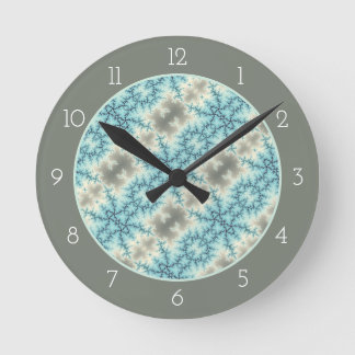 Horloge Ronde Abstrait bleu, gris motif de flocons de neige avec