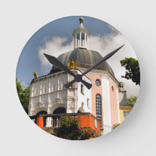 HORLOGE RONDE ALLES DU VILLAGE ITALIEN