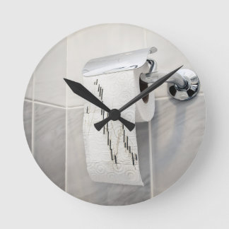 Horloge Ronde Analyse des toilettes