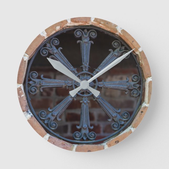 Horloge Ronde Antique Southern Wrought Iron Window Guard   (Recto)