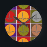 Horloge Ronde Art de bruit cardiaque de QRS<br><div class="desc">L'art de bruit cardiaque de QRS a conçu des cadeaux.  Perfectionnez pour des infirmières,  des cardiologues et des professionnels médicaux.</div>
