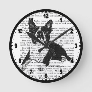 HORLOGE RONDE ARTISTE D'ARUMS D'HORLOGE MURALE DE BULL-TERRIER